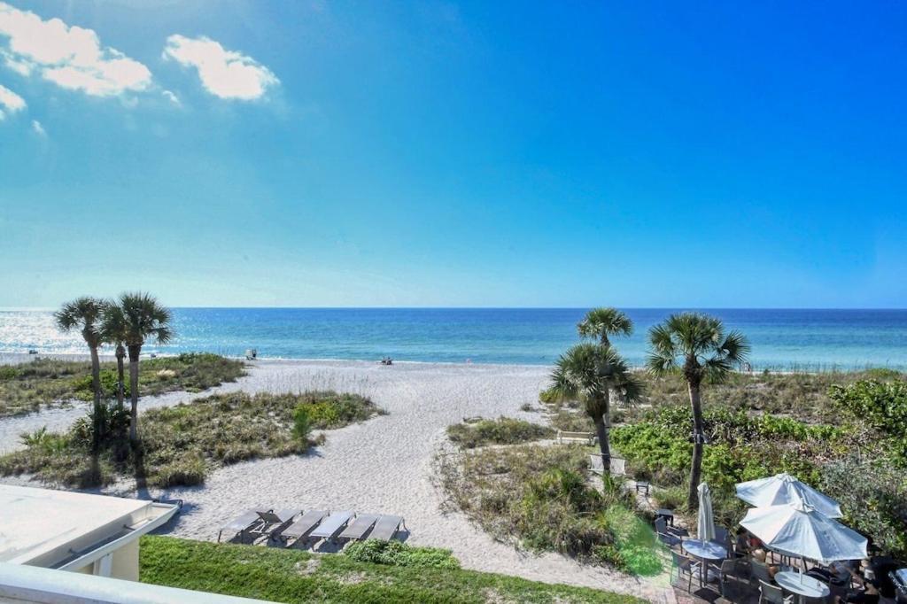Laplaya 201C Breathtaking Gulf Panorama From This Corner End Unit With A Private Stairway To The Beach Longboat Key Eksteriør bilde